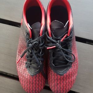 Under Armour Soccer Cleats Youth 7 1/2